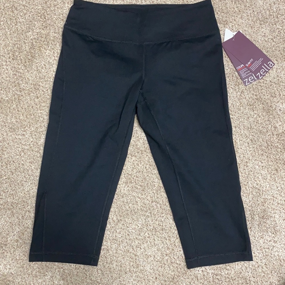 Zella capris. New